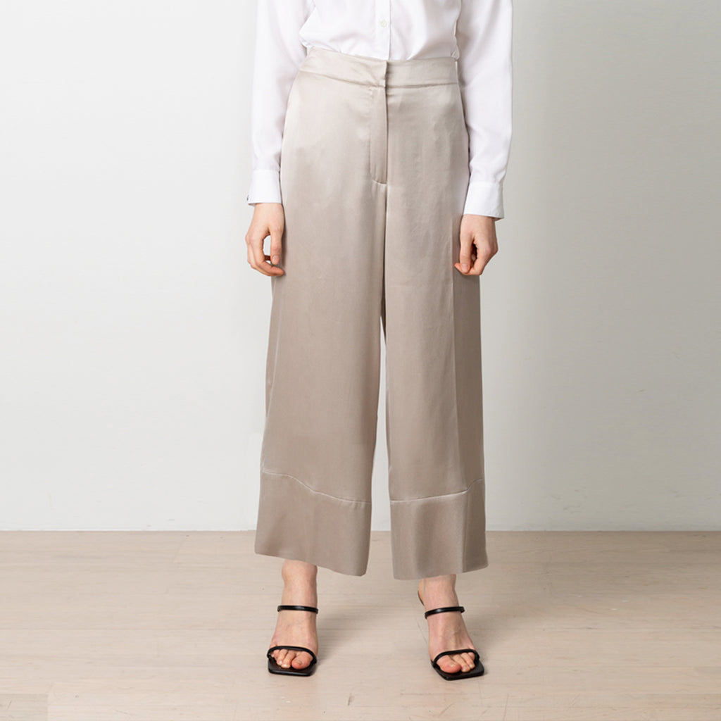 Freedom trousers silk charmeuse cropped greige