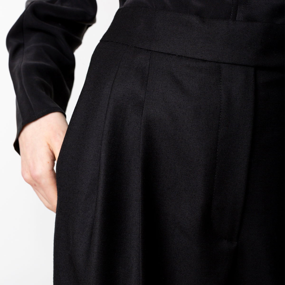 Swipe trousers wool cropped black